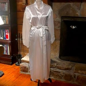 Vintage bridal style robe